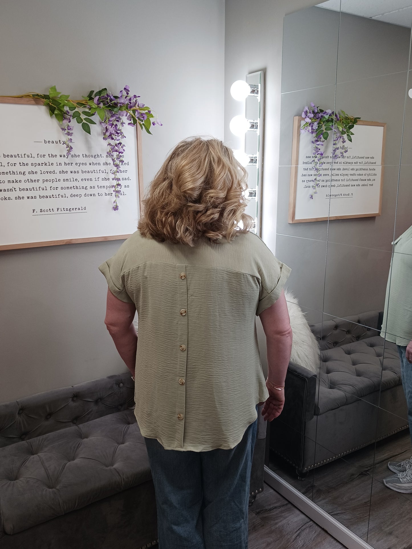Carol Curvy Button Back Top