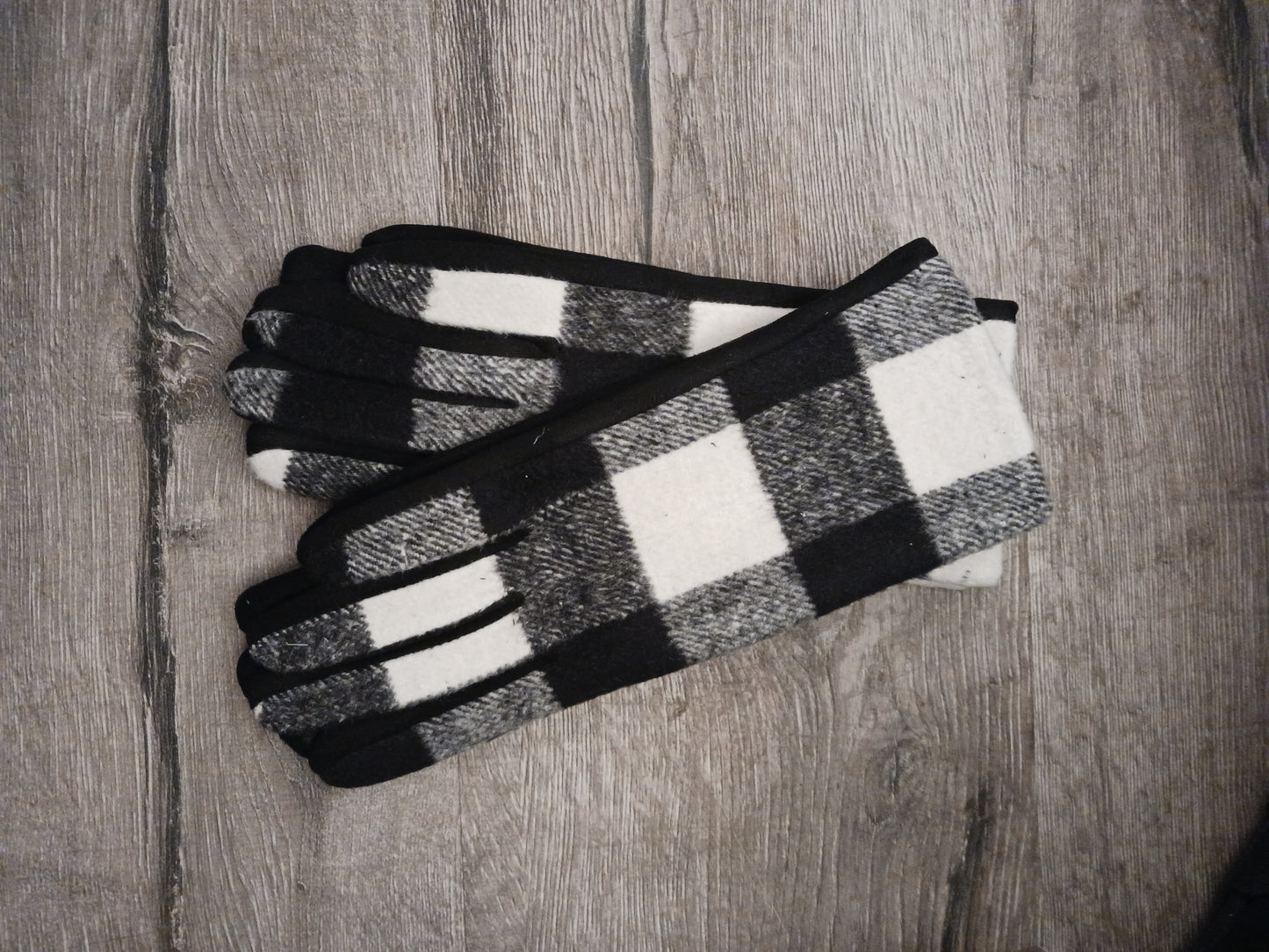 Plaid Gloves