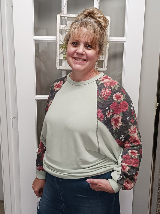 Eva Dolman Sleeve Top